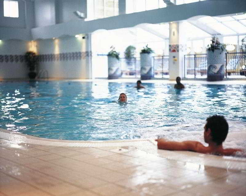 Village Hotel Manchester Cheadle Чийдъл Съоръжения снимка